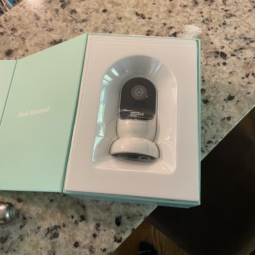 Owlet Dream Camera - with portable stand and extra cord